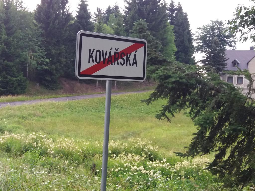 Apartman U Klinovce Kovářská エクステリア 写真